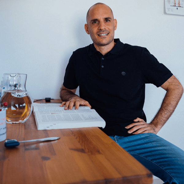 נוריאל הקליניקה לאוסטואופתיה מומחים לאוסטאופתיה בתינוקות וילדים | קליניקת מבוגרים